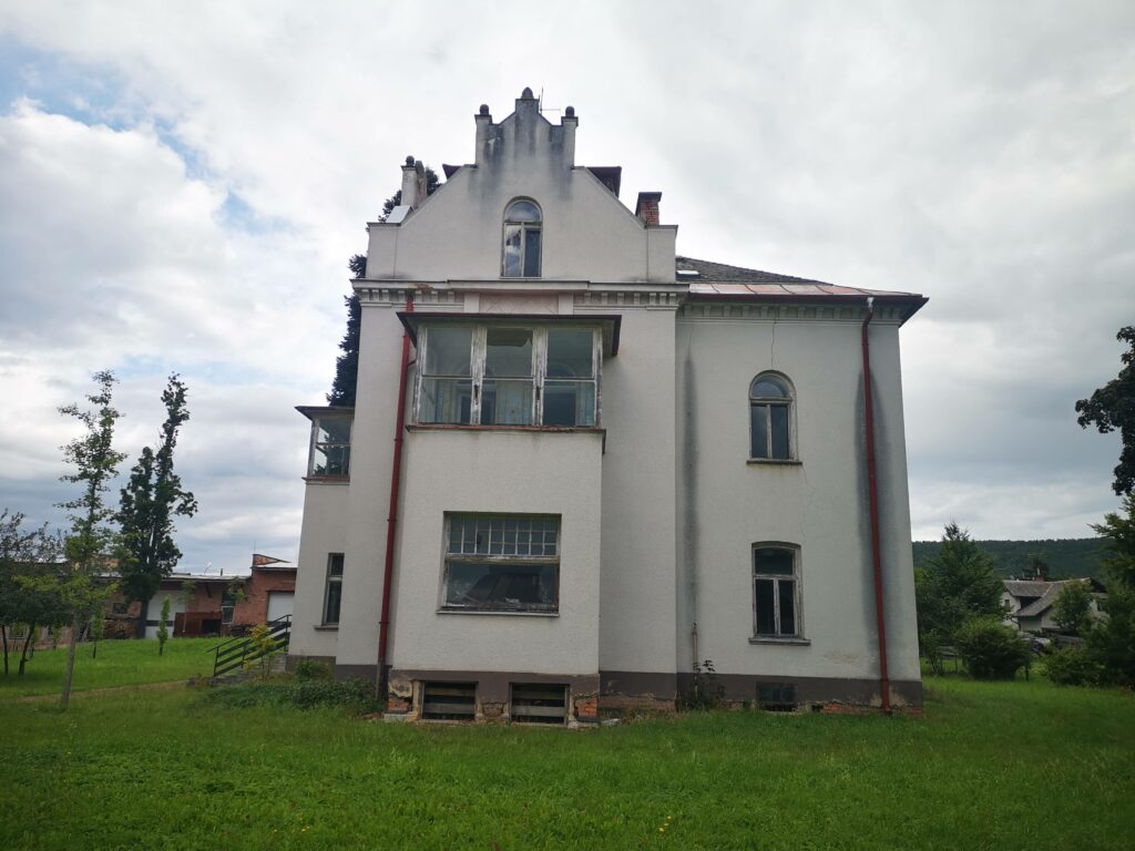 Bělohrad