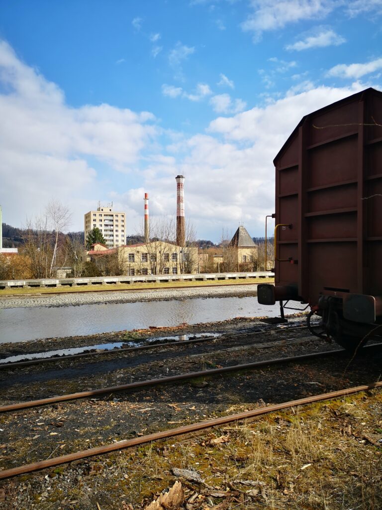 Průmyslový areál u vlakového nádraží